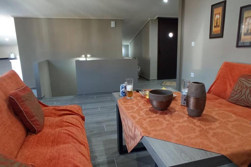 Aretoysa Center Luxury Suites 2 Néa Péramos Zewnętrze zdjęcie