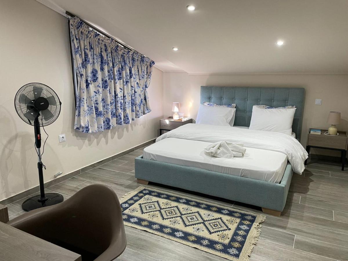 Aretoysa Center Luxury Suites 2 Néa Péramos Zewnętrze zdjęcie